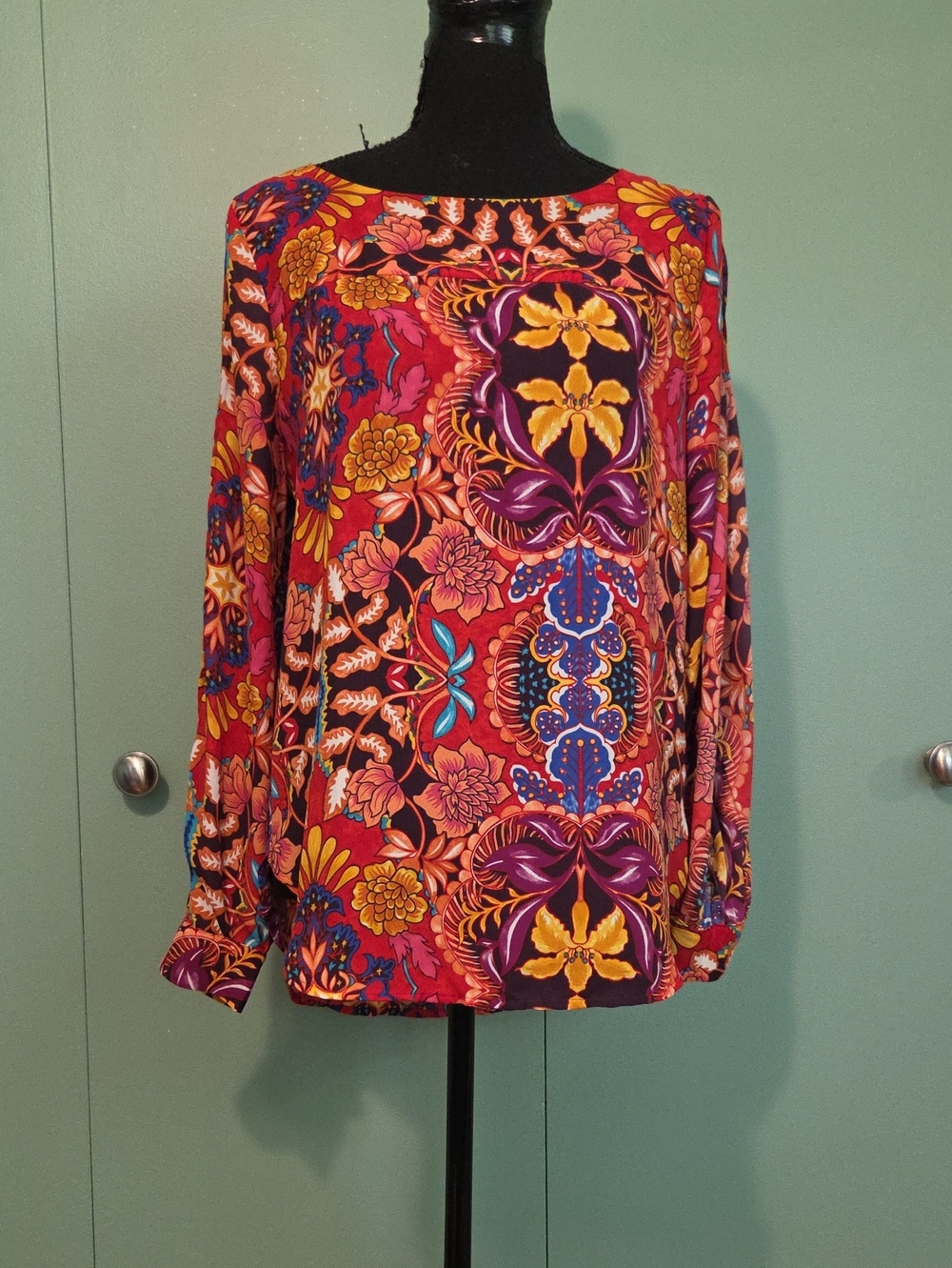 Loft Vibrant Floral Long Sleeve  Top Blouse Size Small